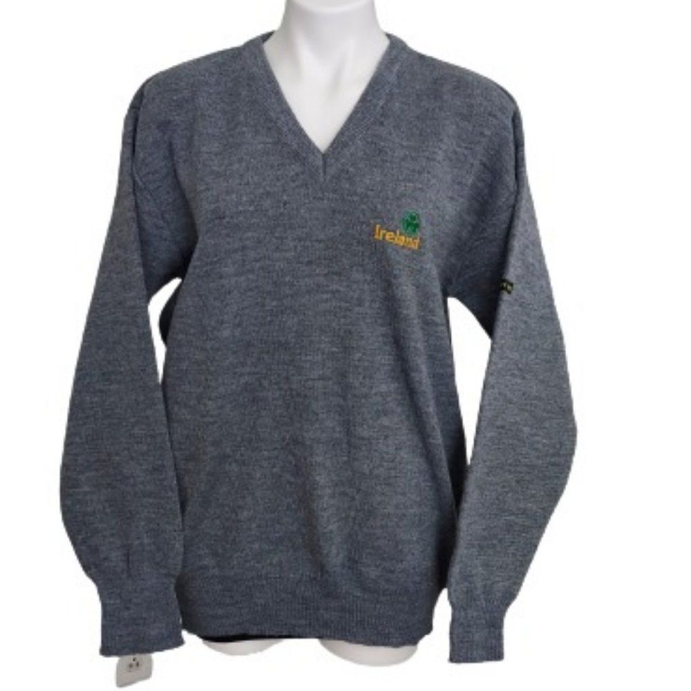 Vintage 1960s Blarney Castle V Neck Gray Knit Sweater